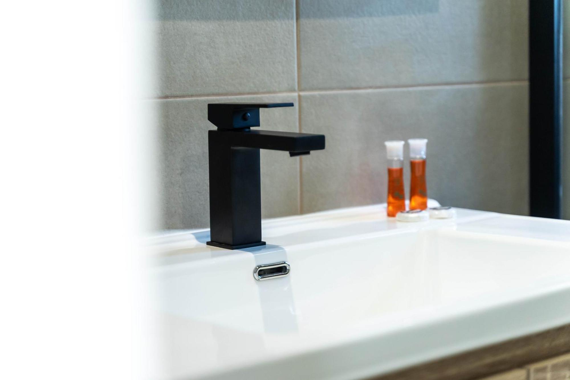 Nerea Boutique Suites Karystos الغرفة الصورة