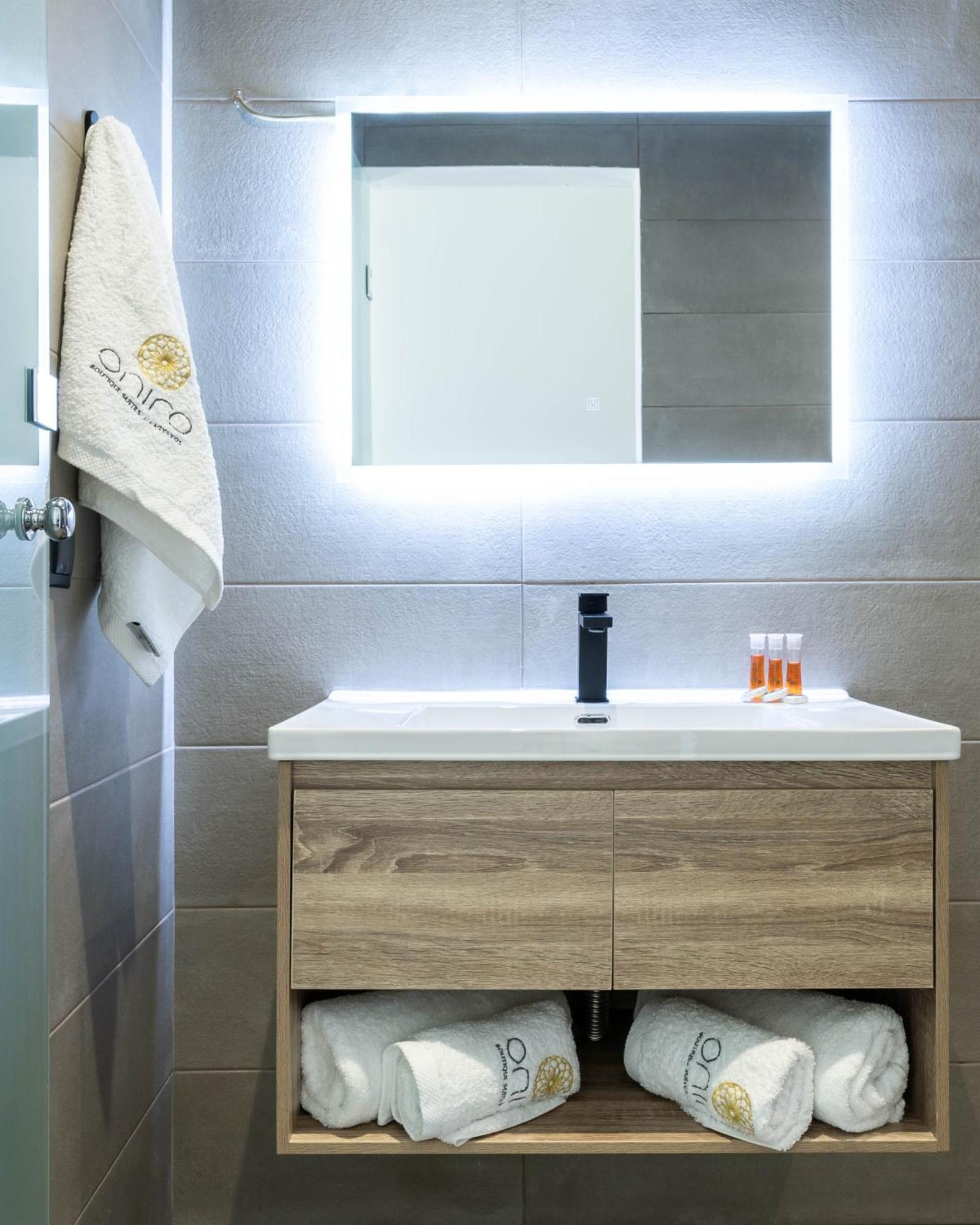 Nerea Boutique Suites Karystos الغرفة الصورة